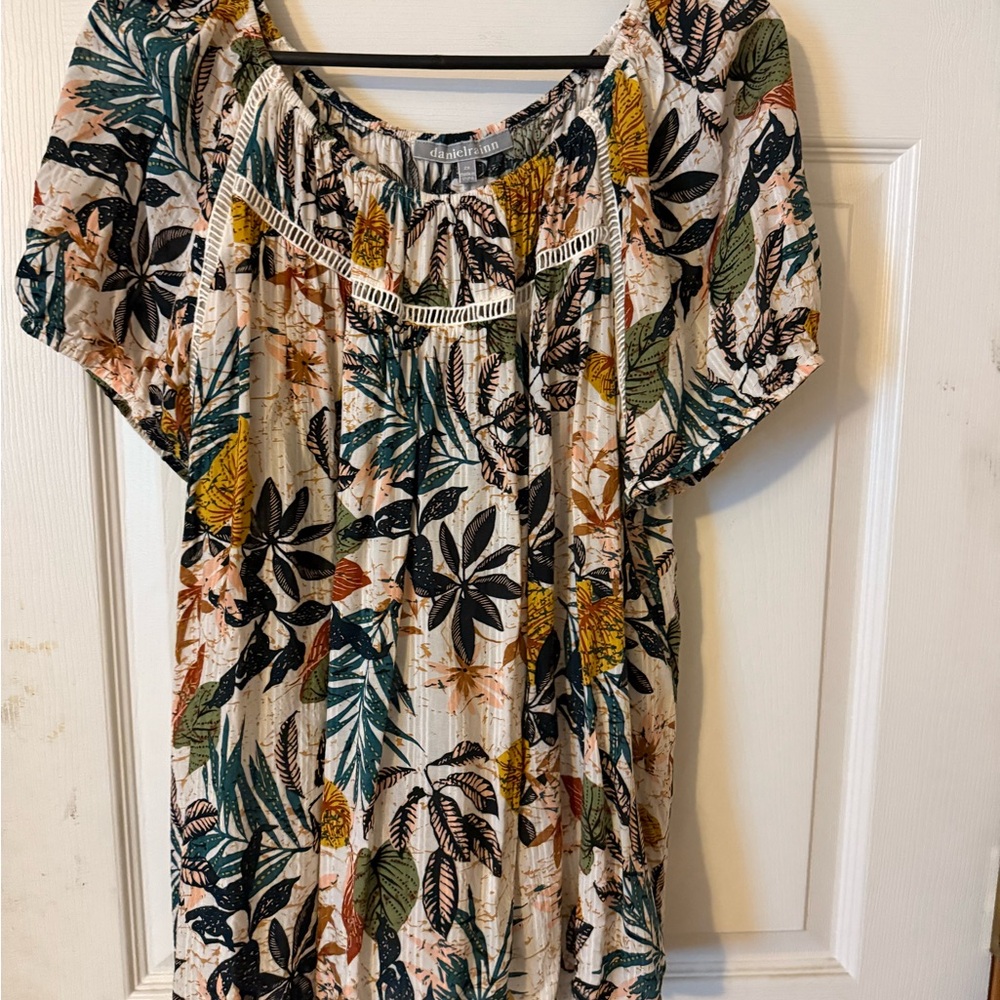 Daniel Rainn Multicolor Floral Blouse